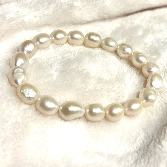 75% DROP🩷✅⬇️⬇️⬇️Baroque Pearl Bracelet 1990. Excellent Luster and Sheen 7-8" Uni - Picture 5 of 6